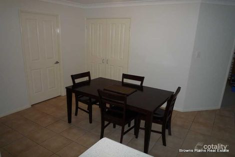 Property photo of 30 Lamberth Road East Heritage Park QLD 4118