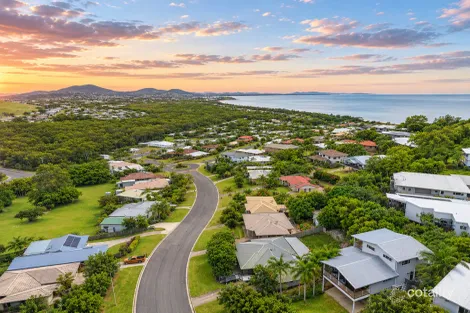 Property photo of 22 Waterview Drive Lammermoor QLD 4703