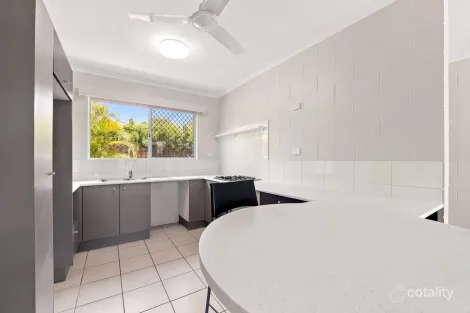 Property photo of 1/7 Jacaranda Close Manunda QLD 4870