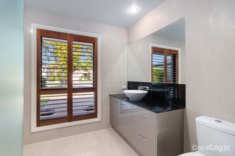 Property photo of 3139 Riverleigh Drive Hope Island QLD 4212