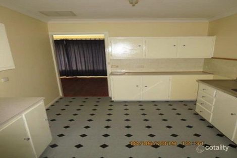 Property photo of 28 Montacute Street Elizabeth Downs SA 5113