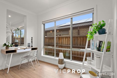 Property photo of 114 Grassbird Drive Point Cook VIC 3030