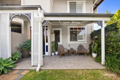 Property photo of 13 Brighton Road Highgate Hill QLD 4101