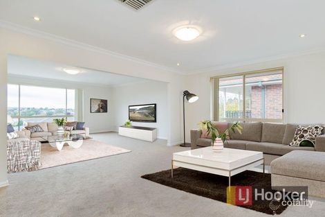 Property photo of 11 Daffodil Court Endeavour Hills VIC 3802