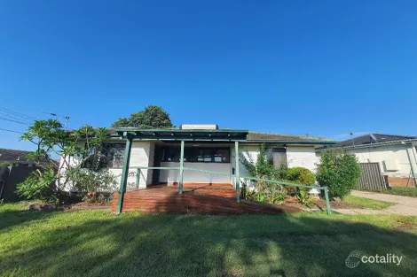 Property photo of 4 Collins Avenue Lurnea NSW 2170