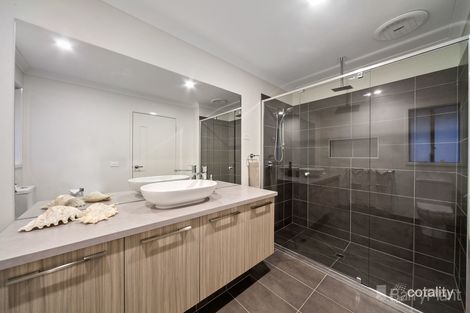 Property photo of 58 Elmslie Drive Cranbourne East VIC 3977