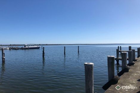 Property photo of 27 Bay Road Eagle Point VIC 3878