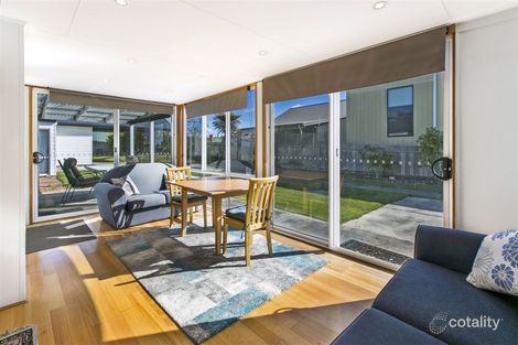 Property photo of 5 Beatty Street Beauty Point TAS 7270