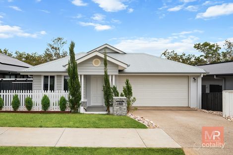 13 Saunders Dr, Flagstone, QLD 4280