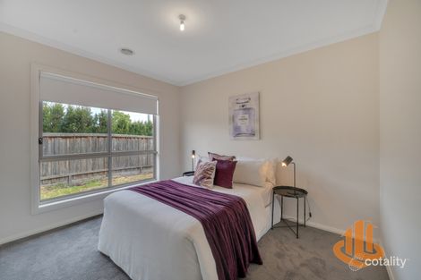 Property photo of 13 Silage Way Wyndham Vale VIC 3024