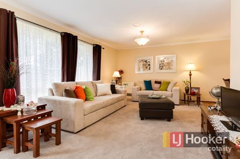 Property photo of 7 Honeysuckle Court Cranbourne North VIC 3977