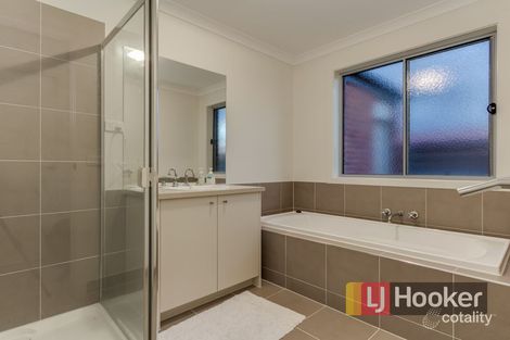 Property photo of 93 Henry Road Pakenham VIC 3810