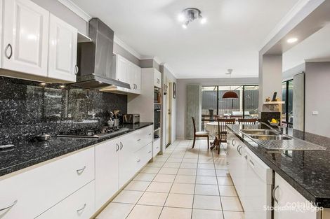 Property photo of 9 Cardiff Grove Cranbourne East VIC 3977