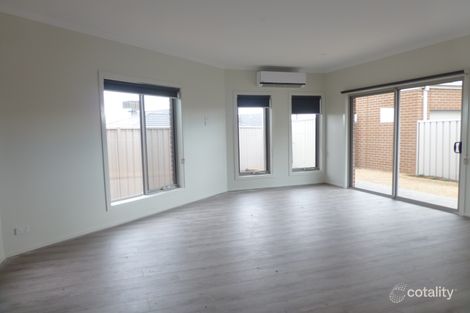 Property photo of 3/294 Bethany Road Tarneit VIC 3029