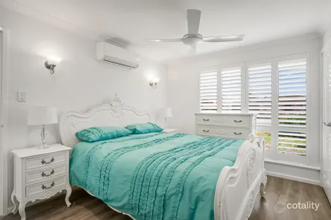 Property photo of 22 Siren Road Heathridge WA 6027