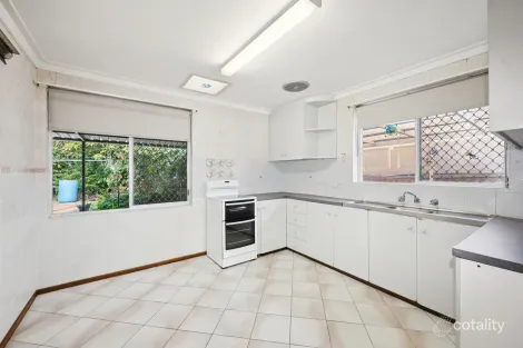 28 Gummow Way, Girrawheen, WA 6064