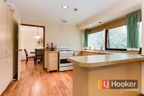 Property photo of 7 Honeysuckle Court Cranbourne North VIC 3977