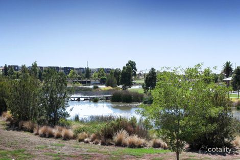 Property photo of 34 Clementson Drive Caroline Springs VIC 3023