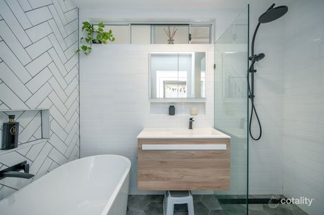 28 Corriston Cres, Adamstown Heights, NSW 2289