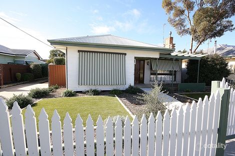 Property photo of 24 Cecil Street Horsham VIC 3400