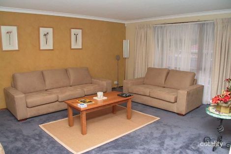 Property photo of 28 Salerno Way Rowville VIC 3178