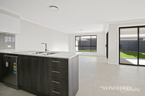 Property photo of 58 Cudmore Crescent Wyee NSW 2259