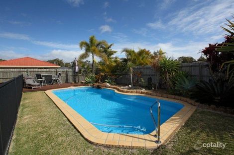 Property photo of 2 Red Gum Court Urraween QLD 4655