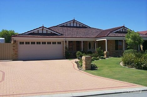 11 Jilakin Loop, Canning Vale, WA 6155