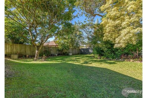 Property photo of 4 Robe Court Helensvale QLD 4212