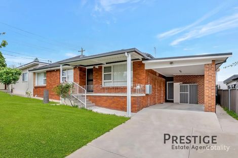 35 Garment St, Fairfield West, NSW 2165