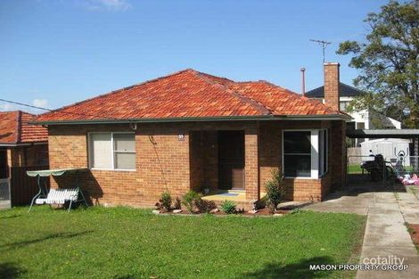 Property photo of 51 Junee Crescent Kingsgrove NSW 2208