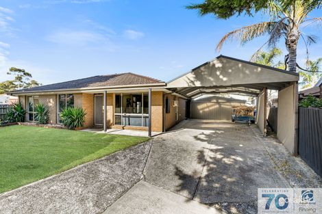 Property photo of 11 Glenleigh Court Cranbourne North VIC 3977