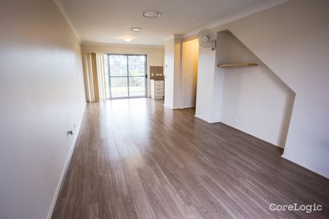 Property photo of 37 Sovereign Circuit Glenfield NSW 2167