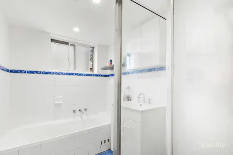 Property photo of 1/76-82 Glencoe Street Sutherland NSW 2232