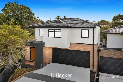 3/7 Karo Ct, Doveton, VIC 3177