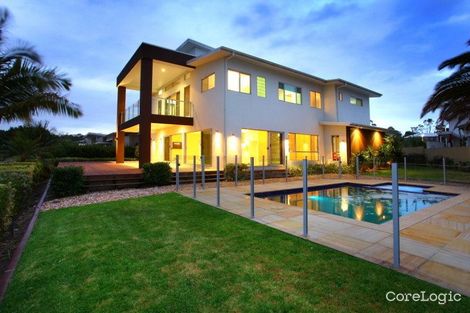 Property photo of 1038 Lakeview Terrace Benowa QLD 4217