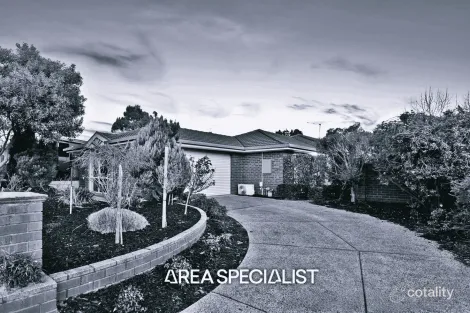 Property photo of 4 Tarwin Court Langwarrin VIC 3910
