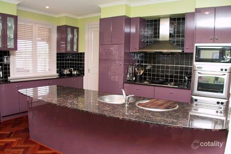 10 Windsor Dr, Lysterfield, VIC 3156