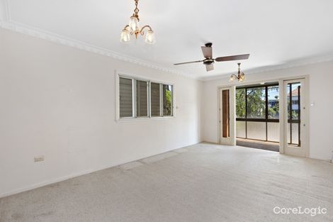 Property photo of 35 Morehead Avenue Norman Park QLD 4170