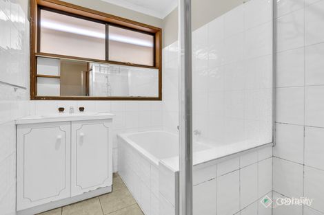 Property photo of 2/9 Hogan Grove Werribee VIC 3030