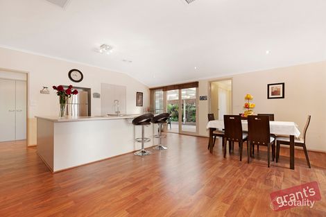 Property photo of 31 Baringa Park Drive Narre Warren South VIC 3805