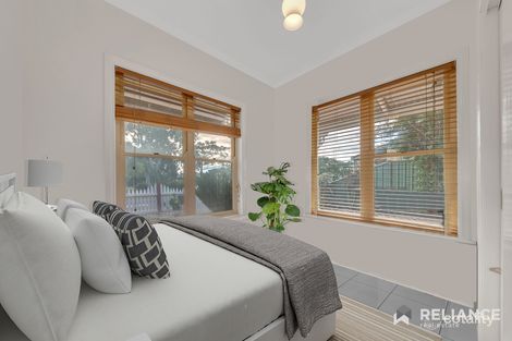 Property photo of 20 Hepburn Way Caroline Springs VIC 3023