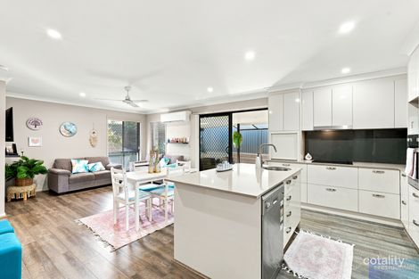 Property photo of 2/20 Stoneleigh Way Holmview QLD 4207
