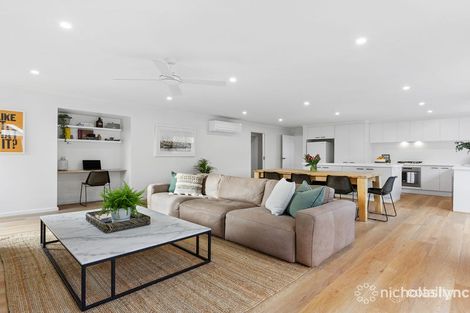 Property photo of 16 Balmerino Square Frankston VIC 3199