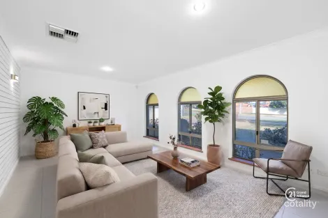66 Willeri Dr, Parkwood, WA 6147