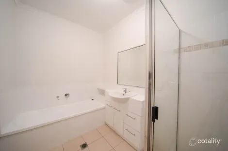 Property photo of 2/2 Rainbow Place Jubilee Pocket QLD 4802