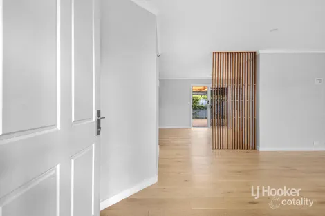 1a Tintern Ct, Seabrook, VIC 3028