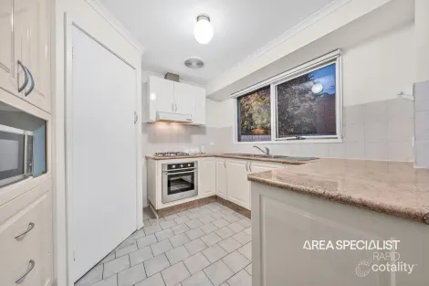 Property photo of 15 Meredith Crescent Hampton Park VIC 3976