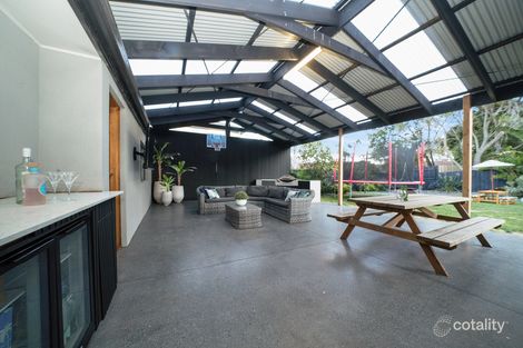 Property photo of 4 Robert Street Somerville VIC 3912