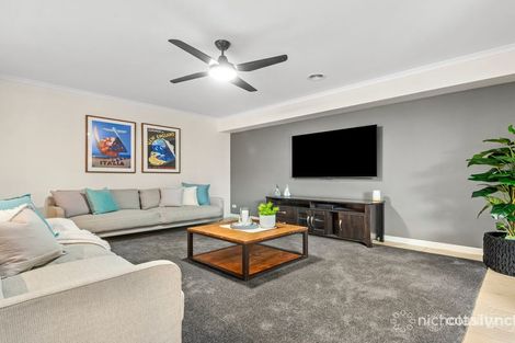 Property photo of 10 Cabernet Court Frankston South VIC 3199